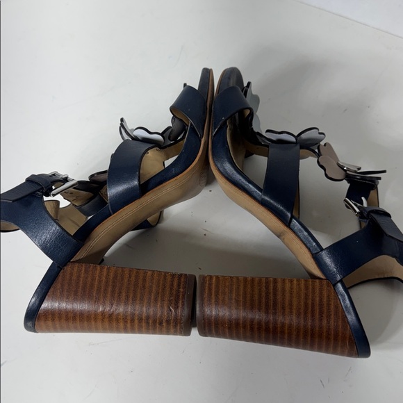 Michael Kors Blue Flower Petal stacked heel sandal Size 7 - Picture 7 of 10